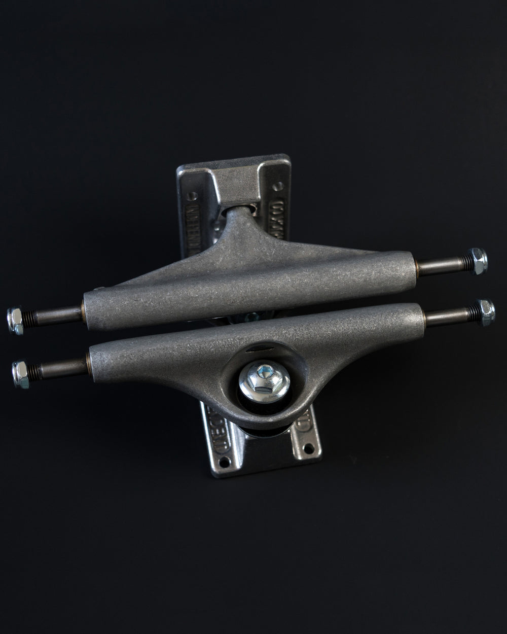 Trucks - Independent 144 Stage 11  IKP Steel Grey Silver Standard Trucks