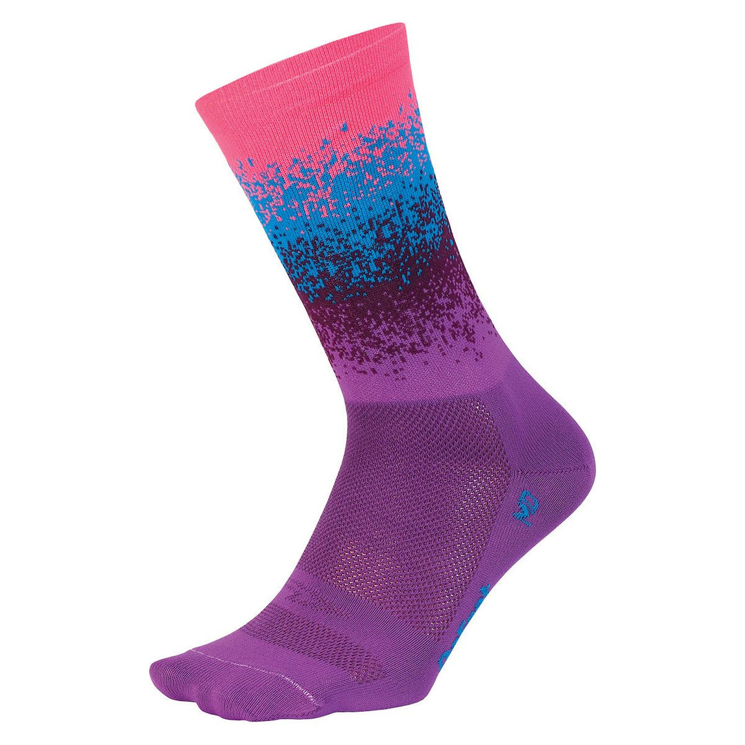 Socks - DeFeet Aireator 6" Ombre Socks, Purple XL