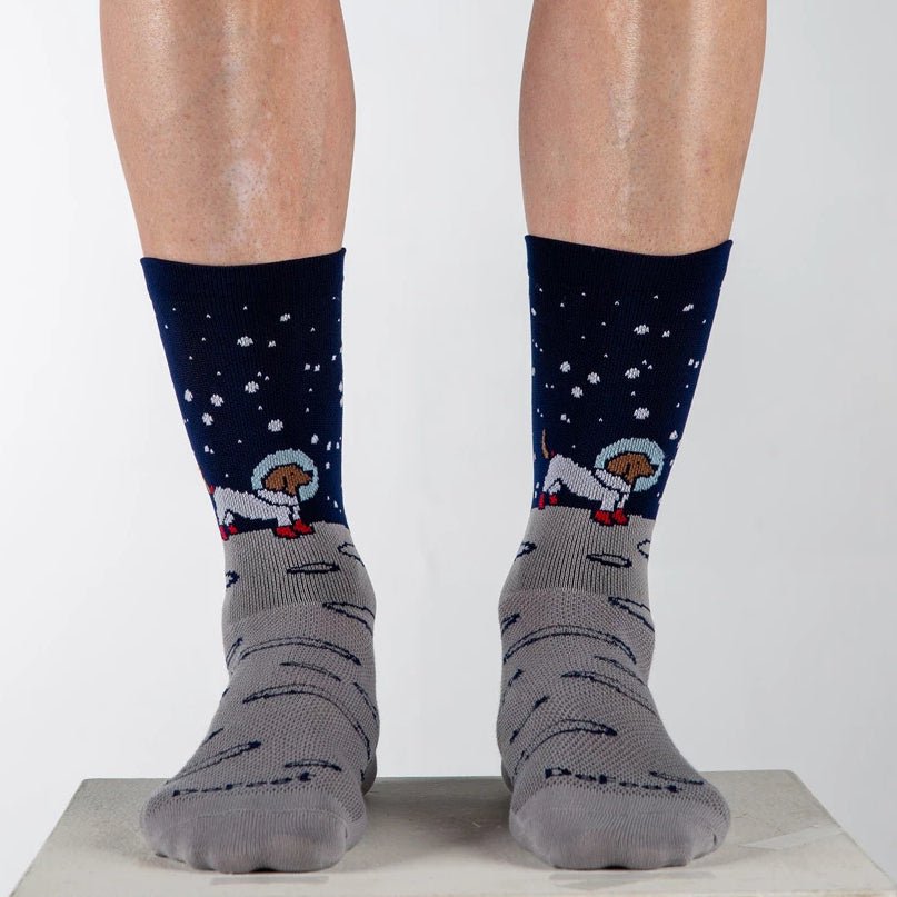 Socks - DeFeet Aireator 6" Moon Doggo Socks, Grey/Dark Blue XL