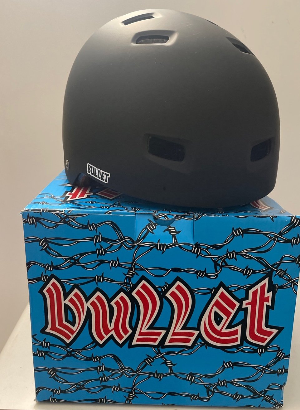 Helmet - Bullet Matte Black Deluxe  S/M